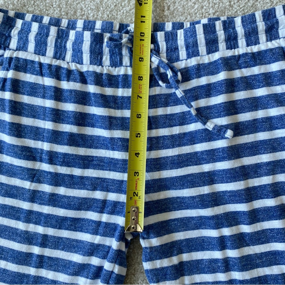 Vineyard Vines Navy Blue White Striped Knit Nautical Capri Pants Size Medium - Picture 9 of 10